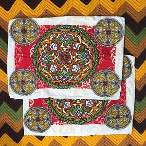 Set of 2 Boho Medallion Pillowcases Full/Queen